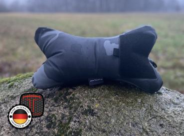 Nack Bone No.1, woodland night